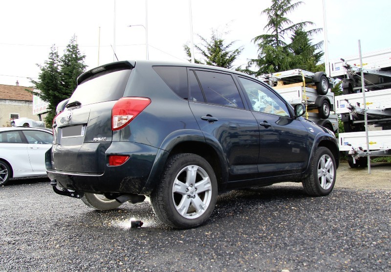 attelage toyota rav4 #7