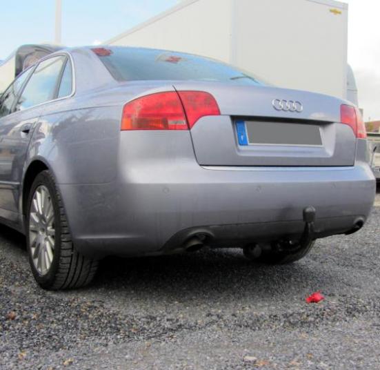 ATTELAGE AUDI A4