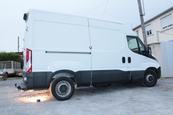 ATTELAGE IVECO DAILY VAN 7 / 9 / 11 M2  2015